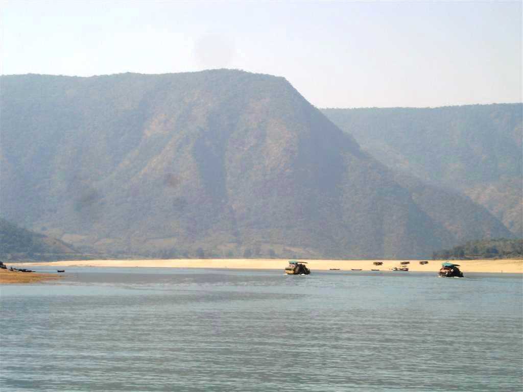 Papi Kondalu Hills, Khammam (Picture Credits- Praneeth Medukonduru)