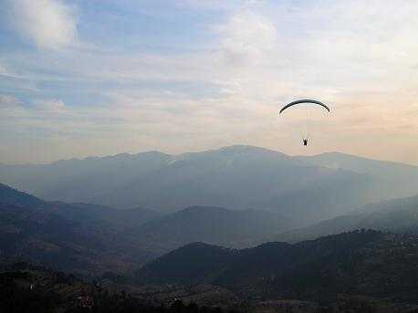 Patnitop, Paragliding place to travel in india in december 