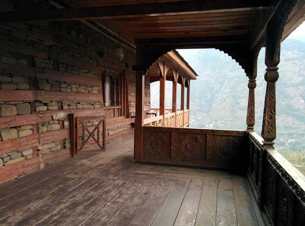 naggar castle, places to visit near Manali