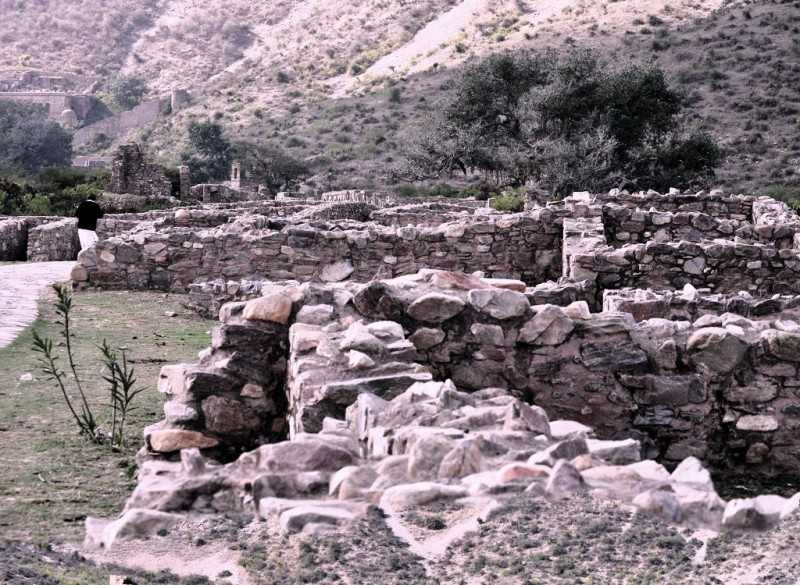 Ruins of Fort, Haunted Bhangarh Fort