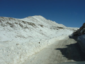 Drive to Khardungla Pass