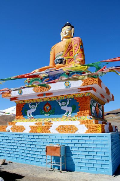 A closer look at the Buddha Idol