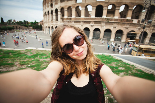 Take a selfie travel hack