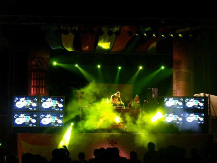 Sanjay Dutt performing at Sunburn, Goa