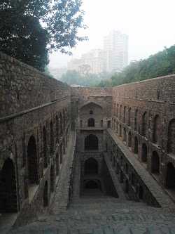 Agrasen-ki-Baoli, near Connaught Place, Delhi: Ugrasen ki baoli