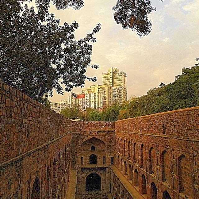 Agrasen ki Baoli, Delhi Agrasen ki Baoli, Delhi: Places to visit near CP