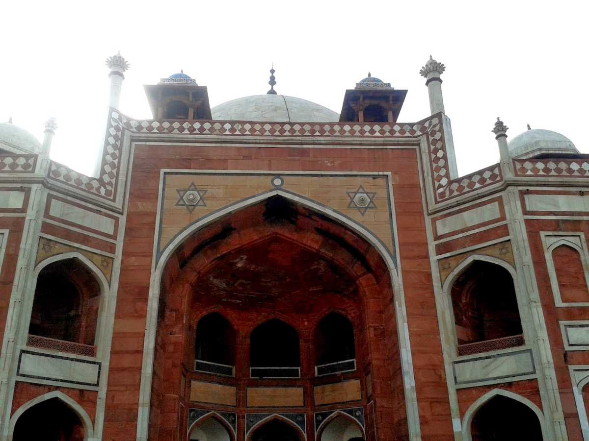 The Walls Concealing Humayun's Tomb, Delhi The Walls Concealing Humayun's Tomb, Delhi: Ancient art