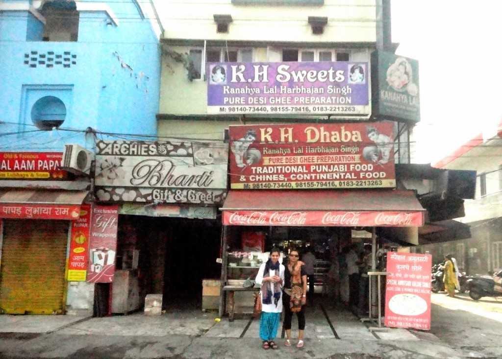 Our first stop for Breakfast - KH dhaba, they say, makes amazing food !