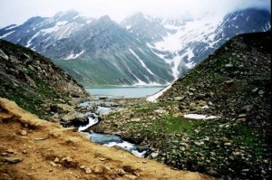 Lake-Sheshnag
