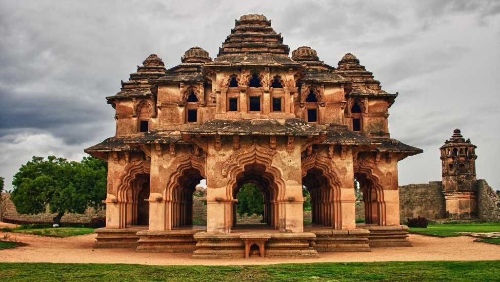 7 Wonderful Tourist Attractions To Explore In South India.