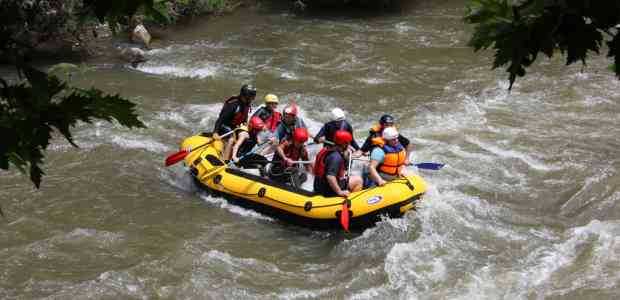 River Rafting In India and All You Want To Know About It (Part 1)