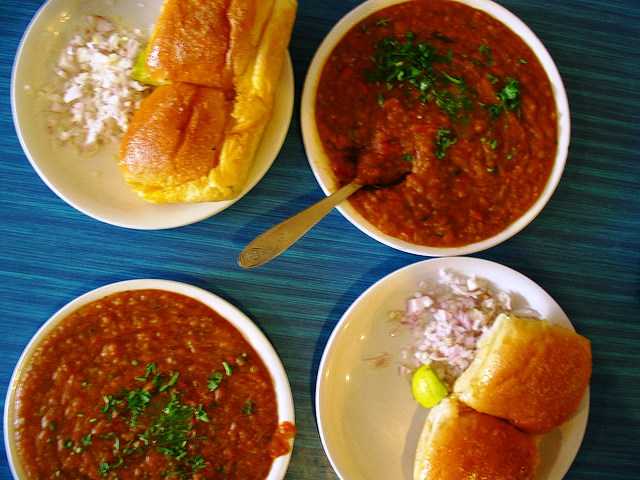 14 Places for Street Food in Bangalore: For all the foodies!