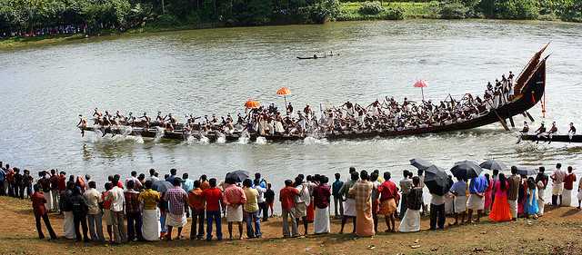 Vallam Kali : boat race Onam festival