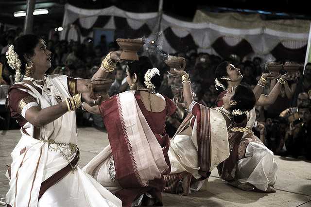 Traditional dance, Kolkata Durga Puja Festival 2017