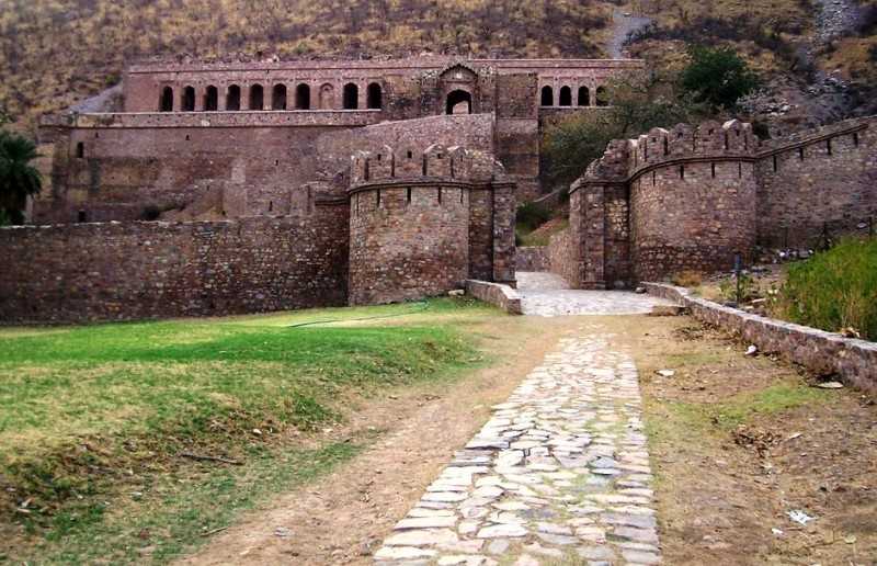 Main palace of Haunted Bhangarh Fort