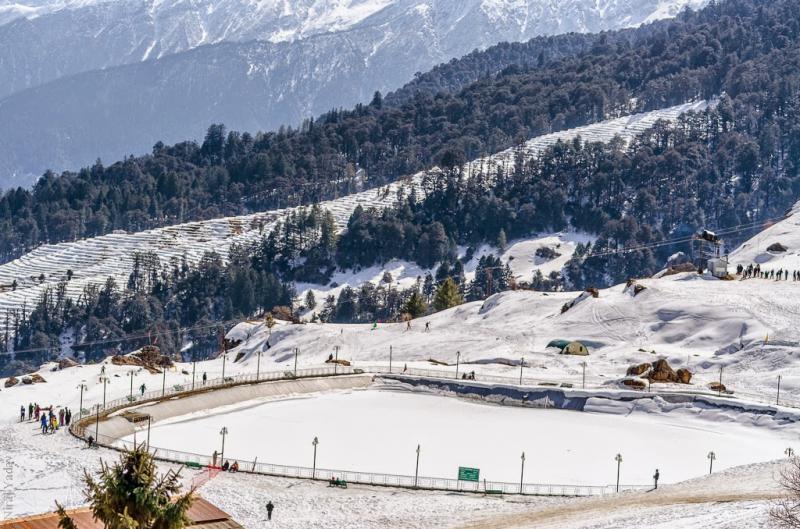 Artificial Frozen lake - Auli