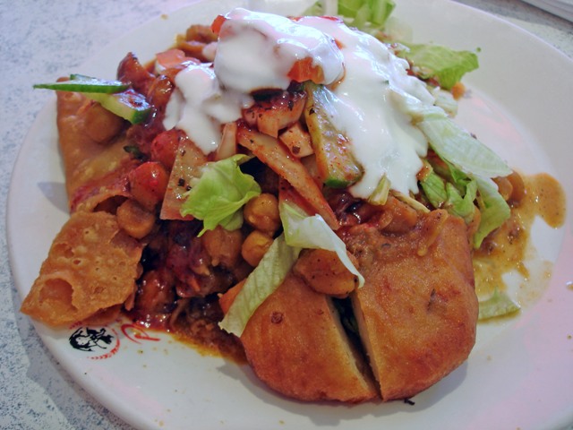 Papdi Chaat, Vegetarian Restaurants in Delhi