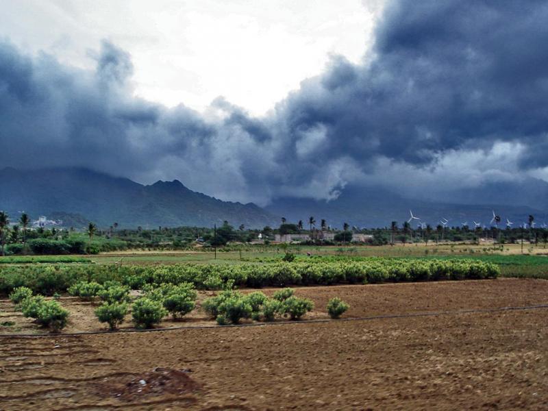 Monsoon_clouds_near_Nagercoil, Travelling during monsoon season