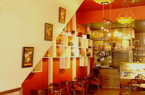 The Backpackers' Cafe, Travel cafe