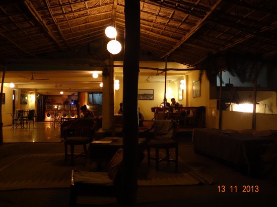 Beatles Cafe, Travel cafe