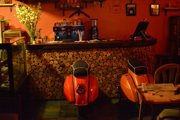 Cafe By The Way, Travel cafe