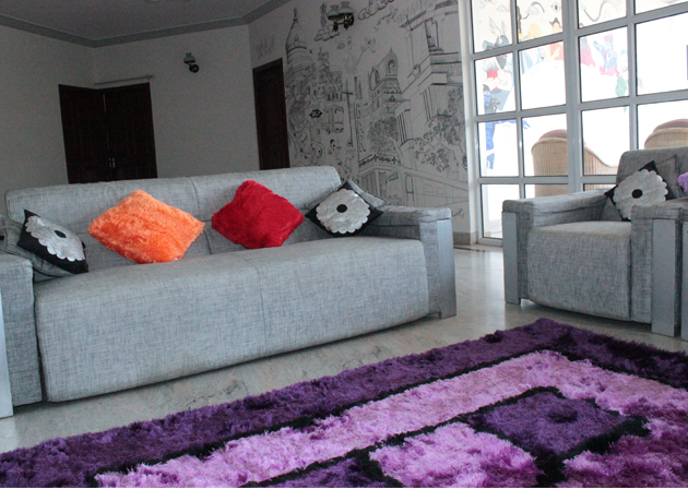 Common Room of social rehab, a backpackers hostel in India