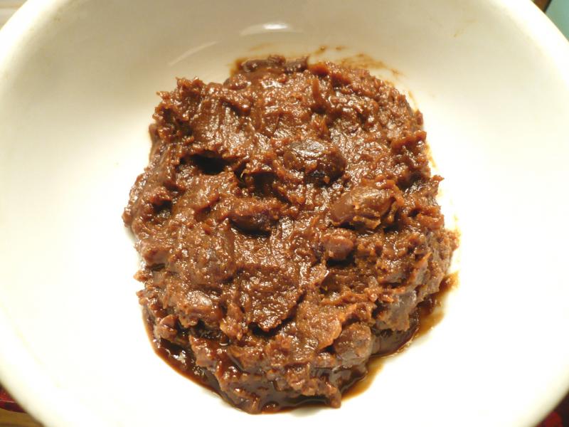 chutney made with chilli and fermented soya beans