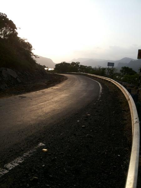 road to kashid beach