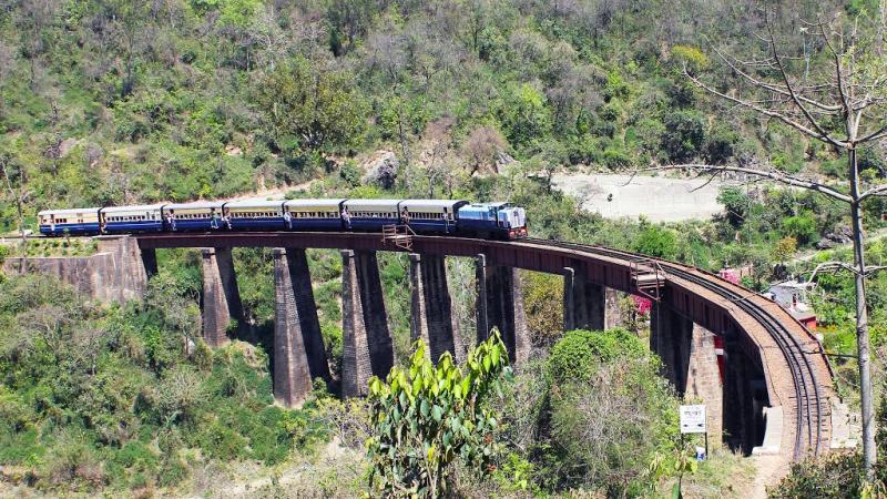 The kangra valley railway passing through Bathu Khud. Isn't the site just breathtaking? - Mountain Railways of India