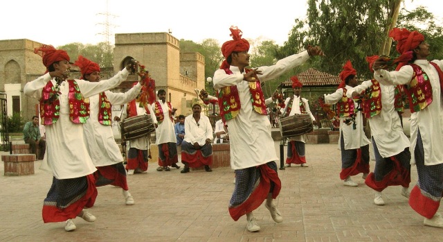 Bhangra at Kila raipur sports festival
