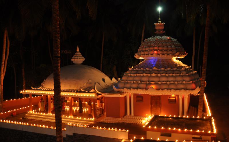 Karthigai Deepam celebration at Thiru Nizhal Thangal -  Festivals of Tamil Nadu 