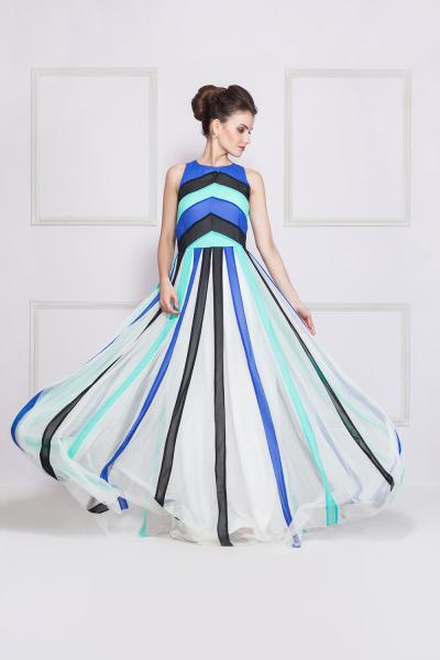 Maxi Dress - Fashion Essentials to Pack While Travelling