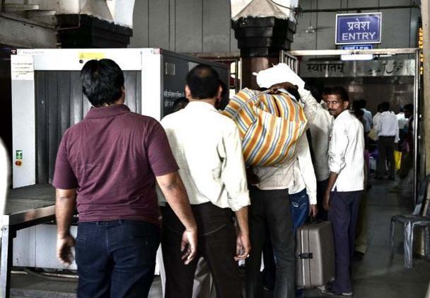 check post scam, travel scam in india