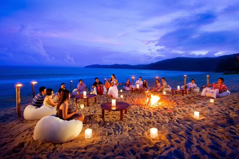 Just sing your heart out and have an amazing and peaceful night with your friends in Goa on new years