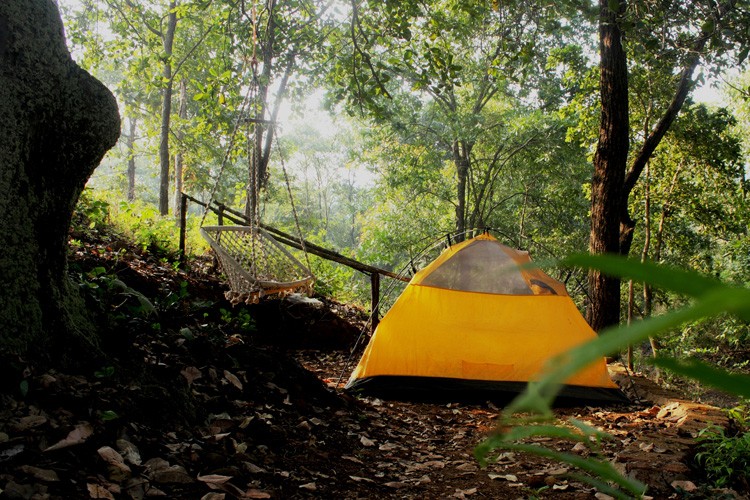 Big Red Tent – Kolad_Holidify