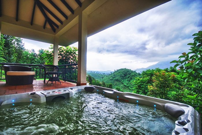 25 Best Romantic Resorts In India For A Private Vacation