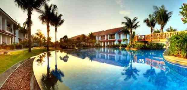 12 Best Resorts with Water Facing View for A Perfect Break