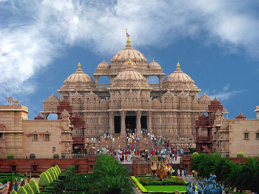 famous tourist spots of gandhinagar