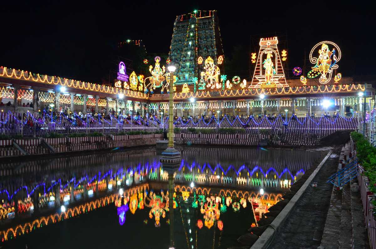 tourist places near madurai station