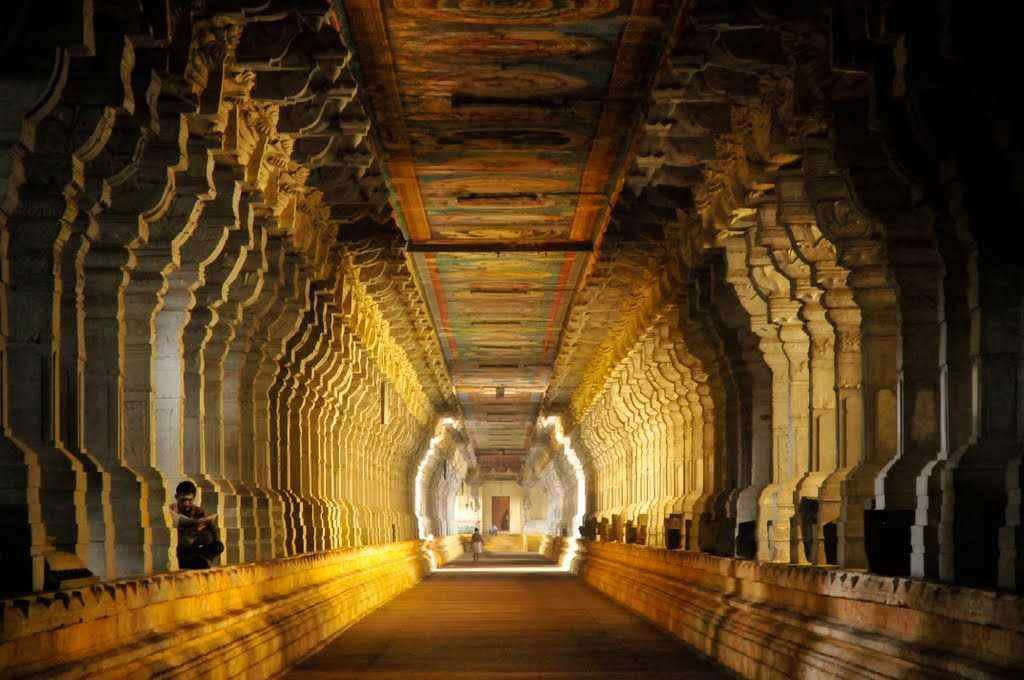 Corridors of Ramanathaswamy temple, Rameswaram, Tamil Nadu, India. Stock  Photo by crshelare