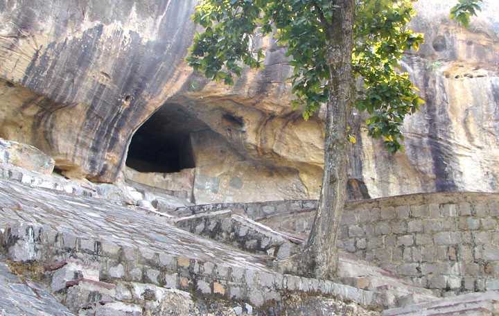 caves in india, jogimara caves