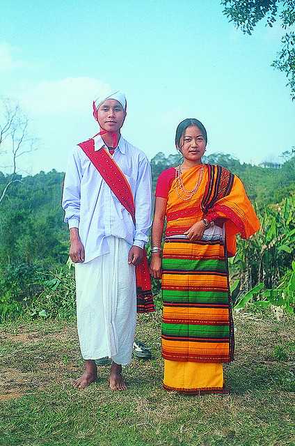 Mekhela Sador | Dheu