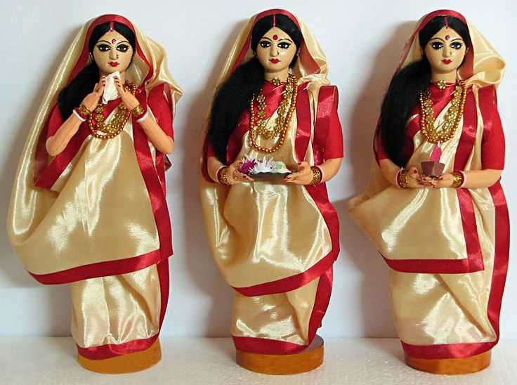 Bengali woman in saree | Women, Bengali, Saree