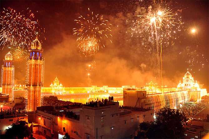 diwali new delhi, diwali in India, Diwali 2017 dates