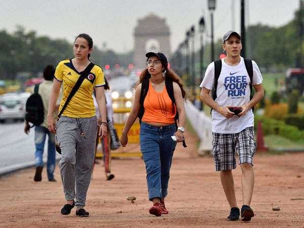 summer clothes for foreigners , Delhi Travel Guide For Foreigners