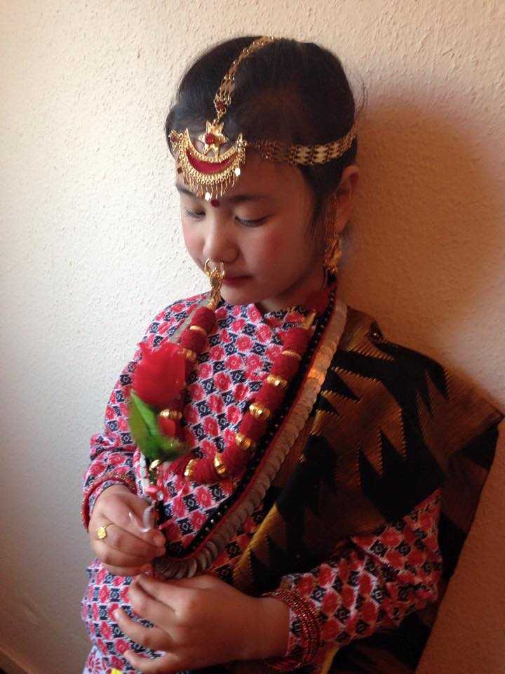 9 Dresses Of Nepal / Nepali Traditional Dresses / Tamang Rai Limbu Lepcha  Bhutia Gurung Magar etc - YouTube