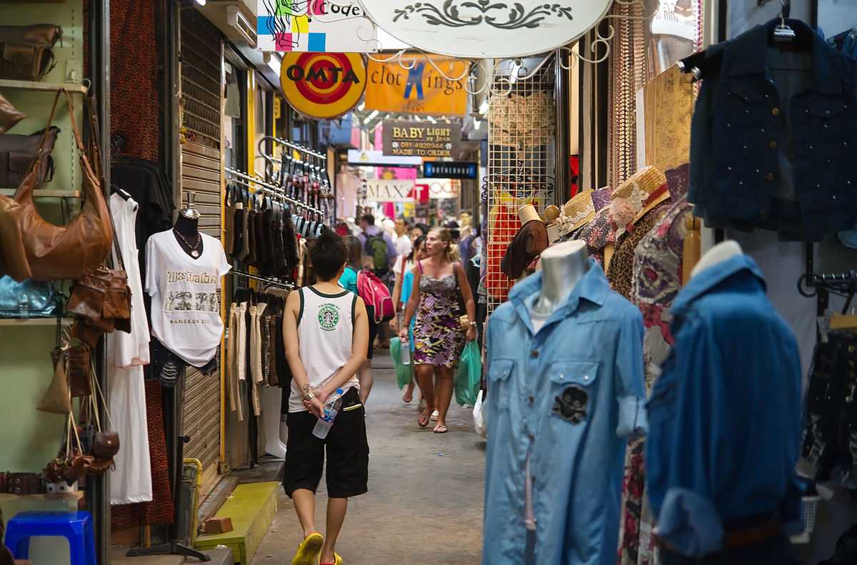 Paradise Park is one of the best places to shop in Bangkok