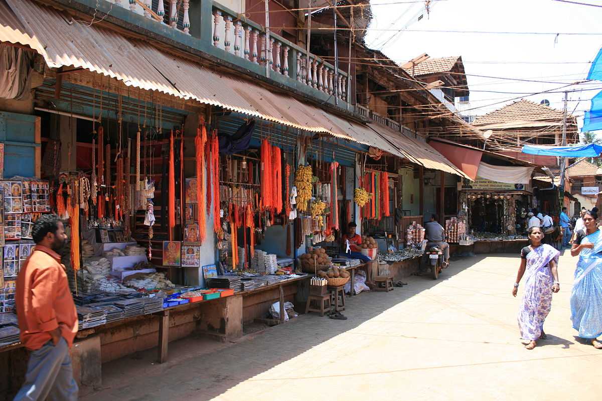 Street Shopping in Gokarna