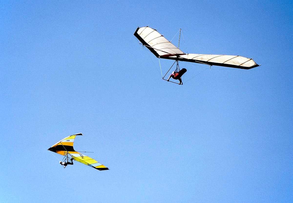 Hang-gliding in Ooty, Tamil Nadu