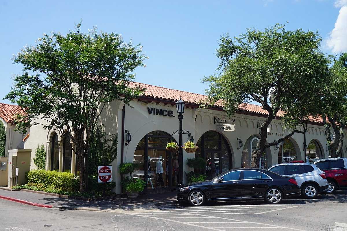 Highland Park Village is one of the best places to shop in Dallas